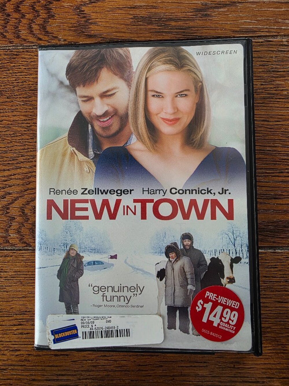 New in Town DVD (2009 Romantic Comedy) - Good / Vintage Blockbuster Edition